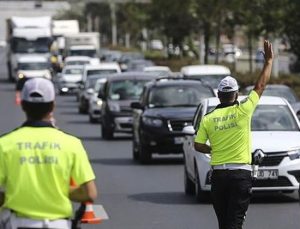 İçişleri Bakanı Ali Yerlikaya: Trafik kazalarının en büyük nedeni aşırı hız!