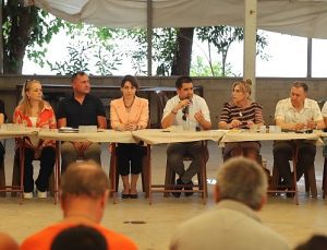 Büyükşehir ve Fethiye Belediyesi Faralya’da Vatandaşları Dinledi